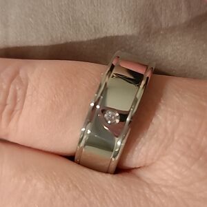 Simple stainless steel cubic zirconia inlay ring